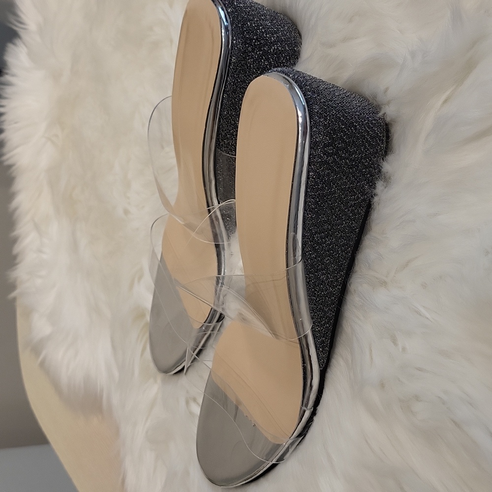 Sandals with see through strap